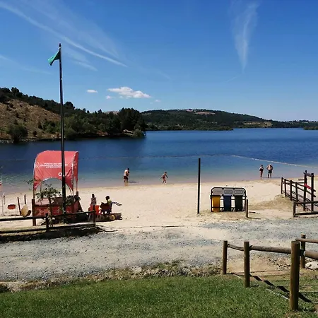 Κατάλυμα σε φάρμα Casa Freixedelo Santa Comba de Rossas